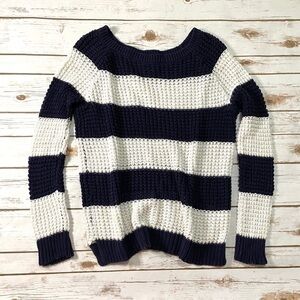 American Eagle Navy & White Jegging Knit Sweater